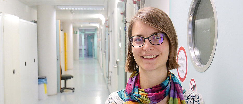 Hannah Haberkern hat an der Universität Würzburg Biomedizin studiert. Nach 14 Jahren im Ausland ist sie jetzt an die JMU zurückgekehrt.